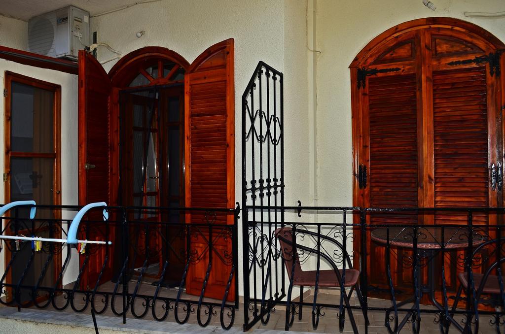 Amversa'S Rooms Skala Marion Exterior photo